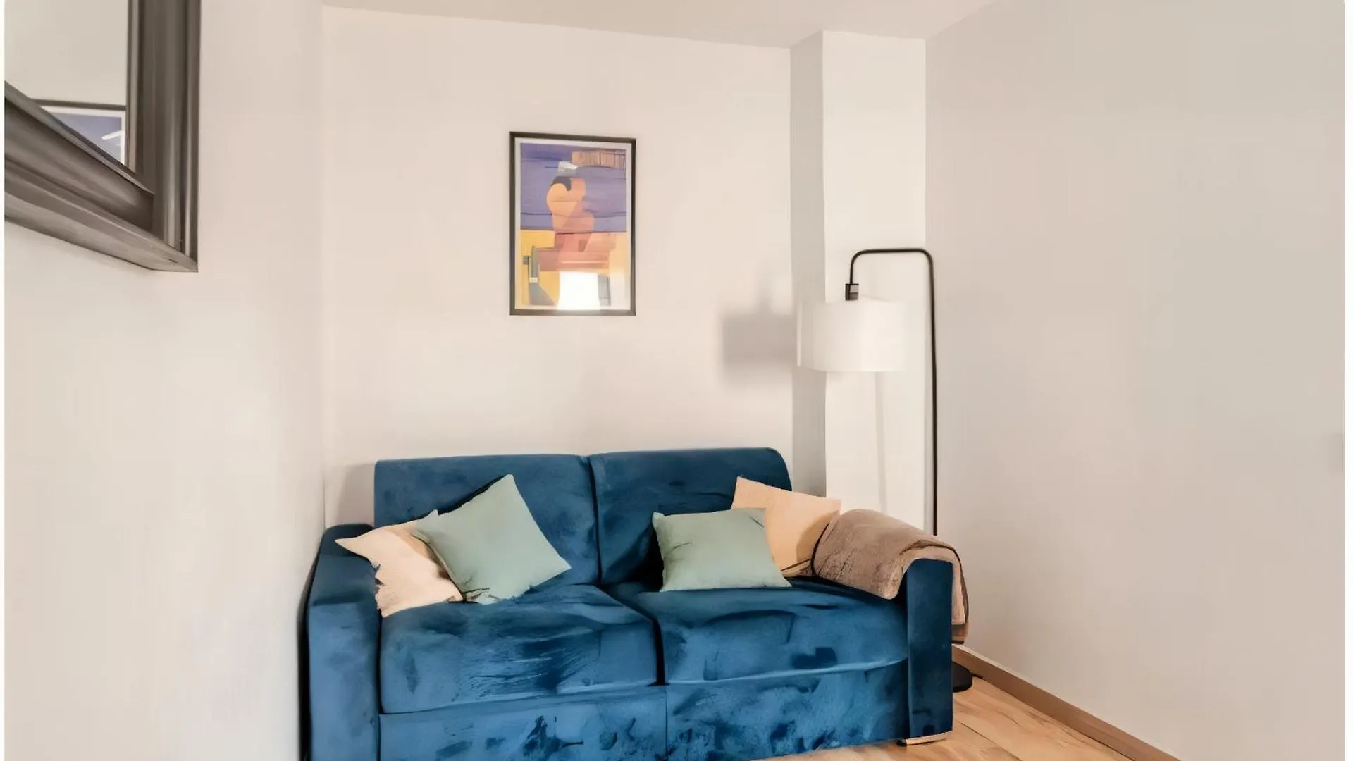 アパート L'Appartement De La Roquette Centre Historique アルル