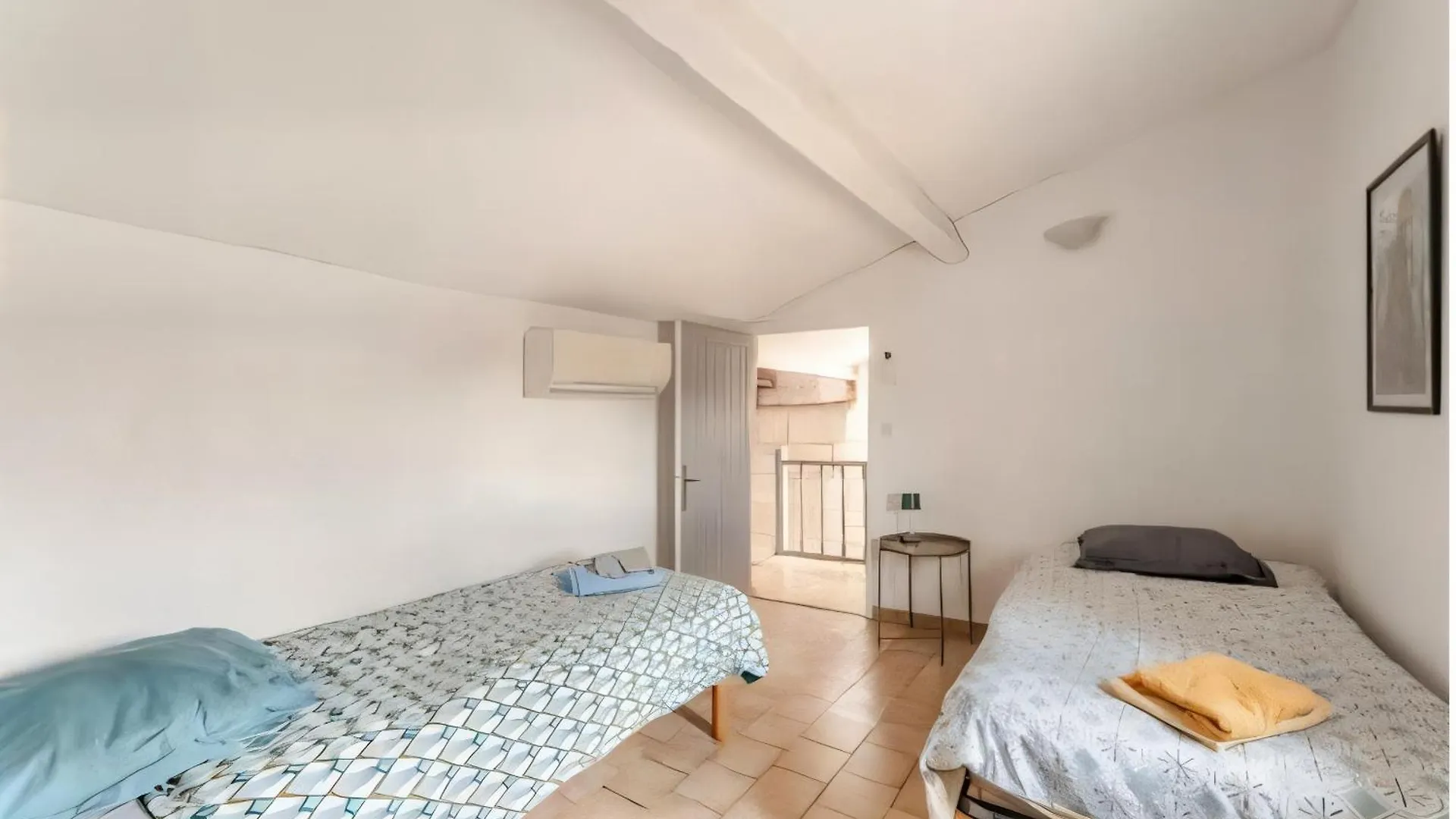 L'Appartement De La Roquette Centre Historique アルル 0*,  フランス